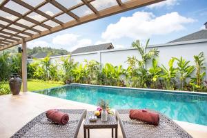 Beach escape at Villa Dalaa 8