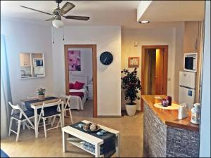 Benalbeach Apartment With Water Park