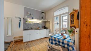 Obrońców Westerplatte 8, Sun & Snow