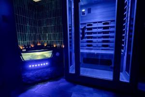 Appartements Love Room L- Orientale / Jacuzzi / Sauna : photos des chambres