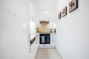 Marina apartment at Danube - FREE PRIVATE PARKING!