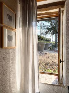 Maisons de vacances Gite de charme avec grand jardin & piscine : photos des chambres
