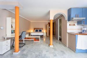 Luminosity Square Studio. Francos 14 - 4hvězdičkové hotely ve městě Sevilla