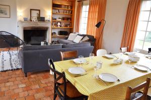 Maisons d'hotes Le Convivial - Paisible propriete proche ParisChartres : photos des chambres