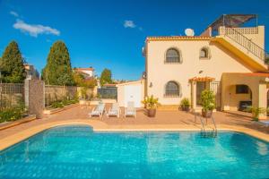 Villa Ebro - PlusHolidays