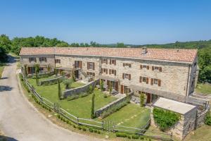 Villas Martincici with large pool 