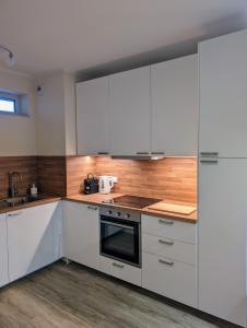 Apartament Leomar, bezkontaktowe zameldowanie, darmowy parking