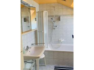 Bernhard Schmidt-Gasse