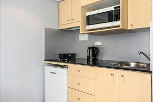 KozyGuru | Haymarket | Modern 1 Apt Best Location