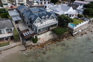 Seagul Cove, Private Villa on the beach, Sleeps 7