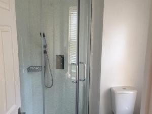 Two-Bedroom Apartment En-Suite room in Bath Breaks Apartments