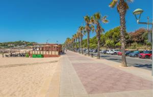 2 Bedroom Awesome Apartment In Deltebre