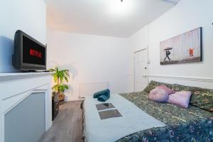 Cozy rooms in shared accommodation near Anfield Stadium with PARKING and WIFI