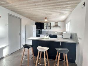 Maisons de vacances Maison neuve pres des dunes avec jardin clos, 3 chambres et tout confort, a 800m de la plage - FR-1-224B-548 : photos des chambres