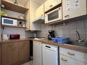 Appartements 514 - Appartement 1 chambre vue mer en bordure de la plage du centre d'Erquy : photos des chambres