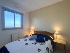 Appartements 514 - Appartement 1 chambre vue mer en bordure de la plage du centre d'Erquy : photos des chambres