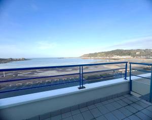 Appartements 514 - Appartement 1 chambre vue mer en bordure de la plage du centre d'Erquy : photos des chambres