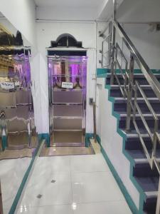 Ontrack Travel Transit Hotel