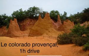 Maisons de vacances The HoPe, suite privee au sein d'une maison avec piscine : photos des chambres