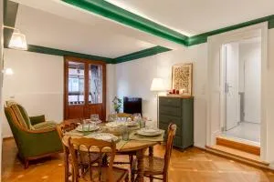 Chabi Cottage Gîte au coeur d'Eguisheim - 于瑟朗莱城堡