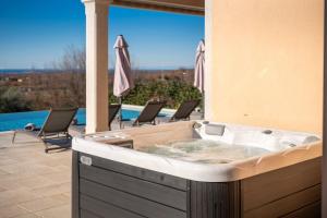 Beautiful villa Kadore with pool in Porec 