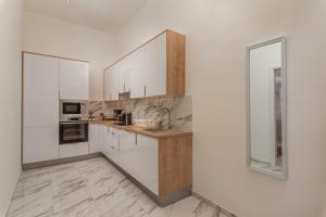 Spacious 2-bedroom apartment near the Danube and Rudas Bath