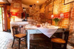 The Bakery a honeymooners favourite cosy stylish with lovely walks and pubs