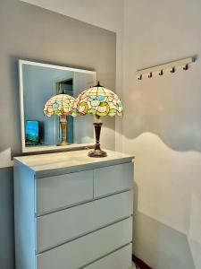 Lovely Central Art 2 Bedroom Flat Next to Metro Station LODI