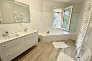 Villas La Bucolique-Villa in the heart of greenery! : photos des chambres