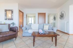 Sunny Varenna Apartment