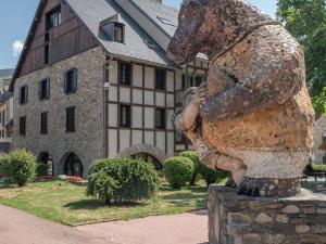 Appartements Appartement Triplex a Saint-Lary, 4 chambres, 9 pers, balcon, parking, WiFi optionnel - FR-1-296-287 : Appartement (9 Adultes)