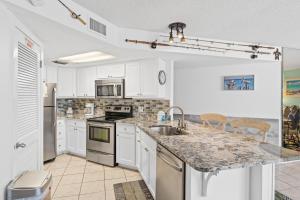 AquaVista Resort 805-W By Book That Condo