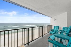 AquaVista Resort 805-W By Book That Condo