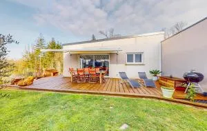 2 Bedroom Amazing Home In Landévant - 蓬蒂维