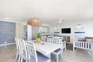 Blouberg Heights 1601 by HostAgents