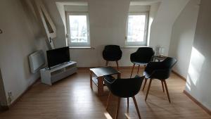 ++++ CENTRAL COSY DUPLEX ++++ A 5 MIN DES REMPARTS ET 12 MIN DE PLACE DALTON A PIEDS