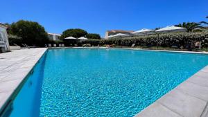 Appartement situé dans résidence avec piscine, à proximité de la mer