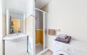 Lovely Apartment In Marvejols