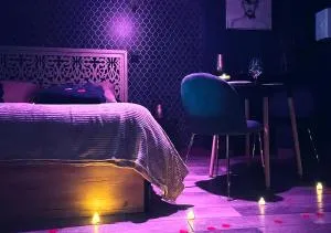 Love Room L' Orientale / Jacuzzi / Sauna - Nargis