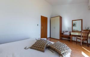 2 Bedroom Gorgeous Apartment In Celina