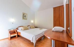 2 Bedroom Gorgeous Apartment In Celina