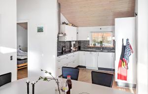 3 Bedroom Gorgeous Home In Dannemare