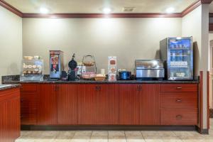 Norland Inn & Suites Roseau