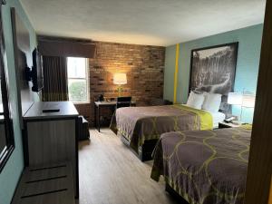 Double Room - Non-Smoking  room in Super 8 by Wyndham Blytheville