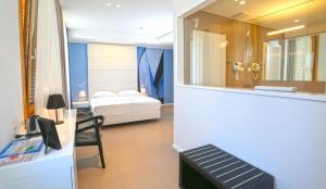 Deluxe Double Room with Sea View room in Guesthouse Villa Scalaria