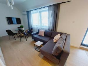 Komfortowe mieszkanie, duży taras, bezpłatny parking, AWG APARTMENTS