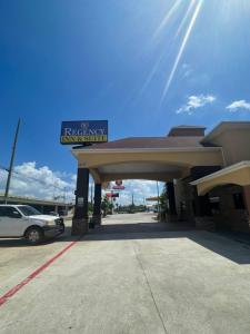 Regency Inn & Suites