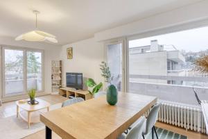 Appartements Grand appartement spacieux - Proche Paris : photos des chambres