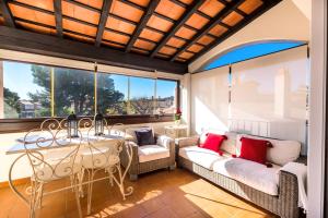 Fabuloso ROMANI entre mar y montañas