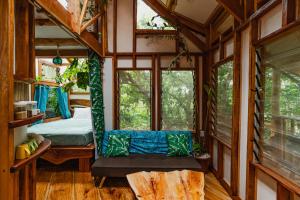 Tukulolo Treehouses